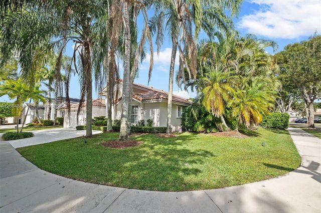 2 of 47 - 765 Bayside Lane, Weston, FL