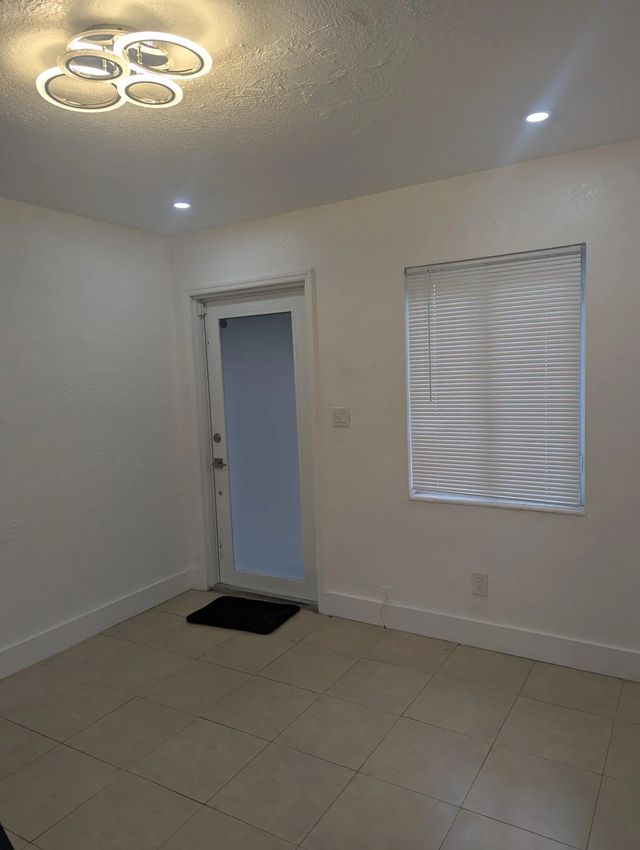 3 of 14 - 2209 Nw 6th Street #1, Fort Lauderdale, FL