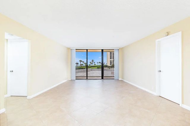 4 of 25 - 400 Ocean Trail Way #203, Jupiter, FL