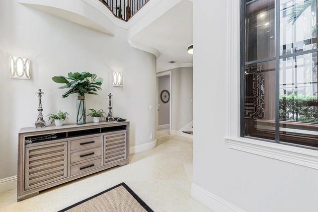 4 of 103 - 170 Isle Of Venice Drive, Fort Lauderdale, FL