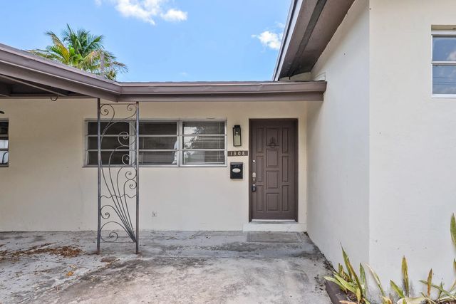 5 of 34 - 1308 Sw 9th Avenue, Fort Lauderdale, FL