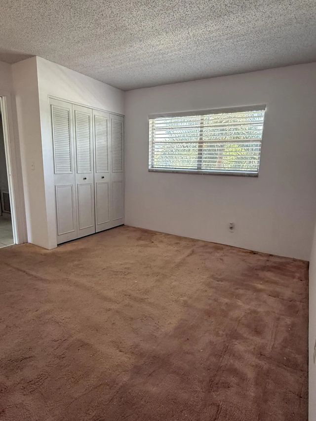 4 of 13 - 3836 Via Poinciana #306, Lake Worth, FL