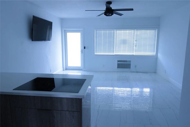 5 of 14 - 600 Layne Boulevard #119, Hallandale Beach, FL