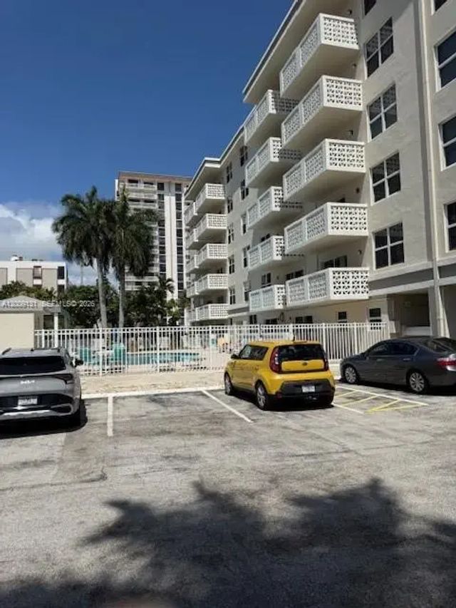 2 of 23 - 1901 S Ocean Drive #207, Hollywood, FL