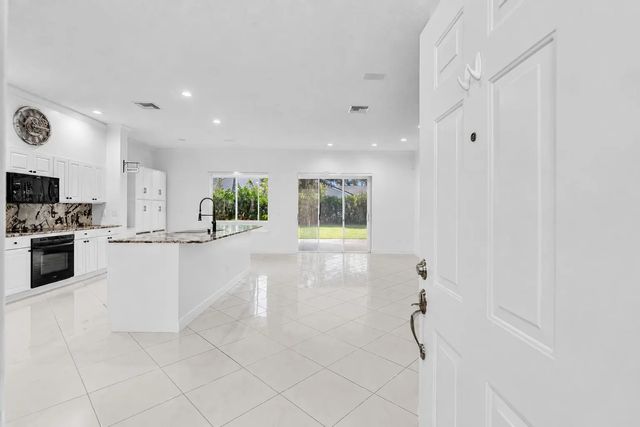 4 of 49 - 8914 Brittany Lakes Drive, Boynton Beach, FL