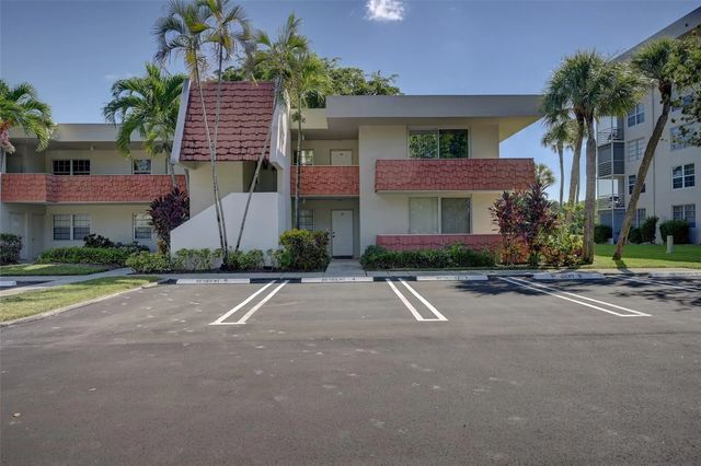 3 of 19 - 823 Cypress Boulevard #201, Pompano Beach, FL