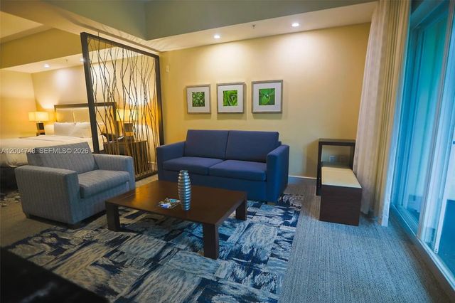 5 of 14 - 5300 Nw 87th Avenue #311, Doral, FL