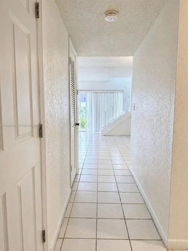 2 of 19 - 1300 W 47th Place #218a, Hialeah, FL