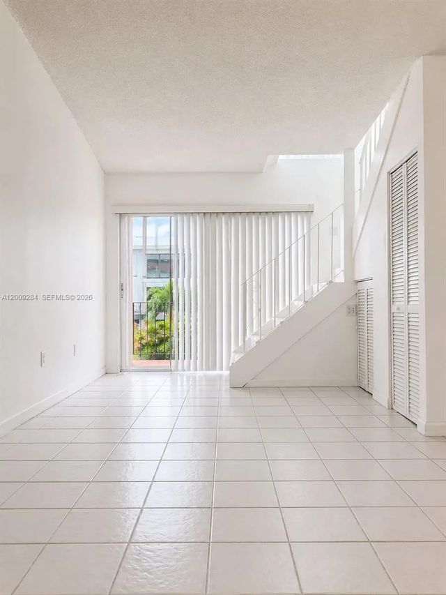 3 of 19 - 1300 W 47th Place #218a, Hialeah, FL
