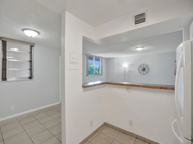 4 of 26 - 1811 Jefferson Street #404, Hollywood, FL