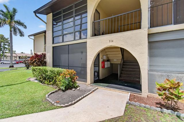 314 Pine Ridge Circle #a1, Greenacres