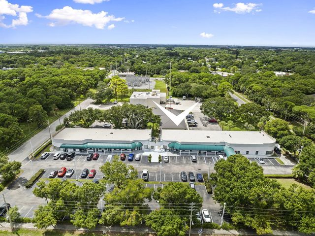 3 of 30 - 1801 S 23rd Street #3, Fort Pierce, FL