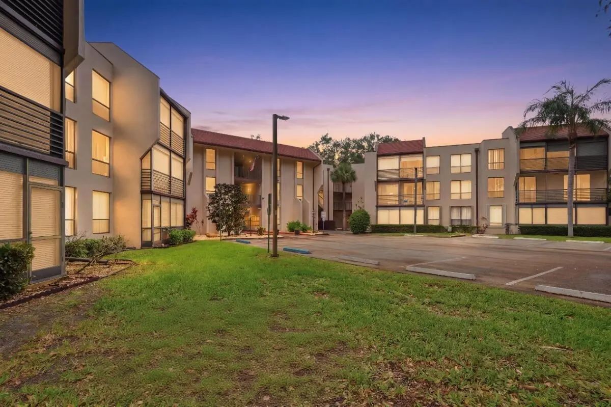 6751 N University Drive #unit 212, Tamarac