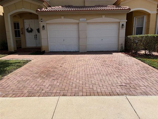 2 of 16 - 11028 Nw 87th Lane, Doral, FL