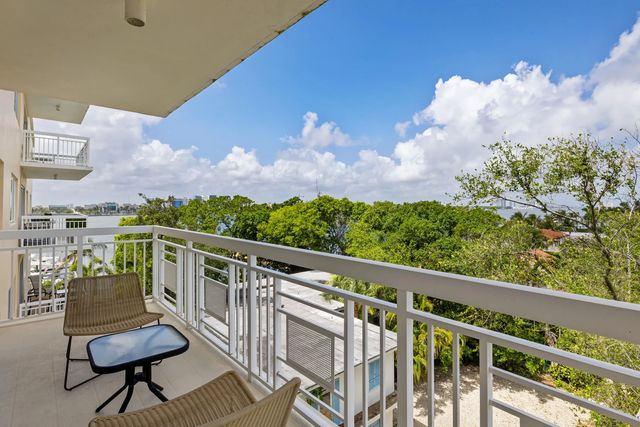 3 of 8 - 250 Bradley Place #606, Palm Beach, FL