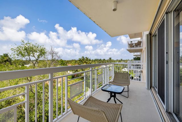 5 of 8 - 250 Bradley Place #606, Palm Beach, FL
