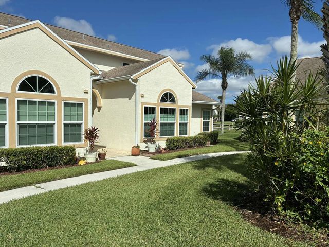 1827 Aynsley Way #4, Vero Beach