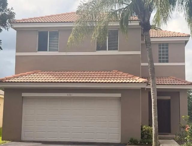 4361 Dogwood Circle, Weston