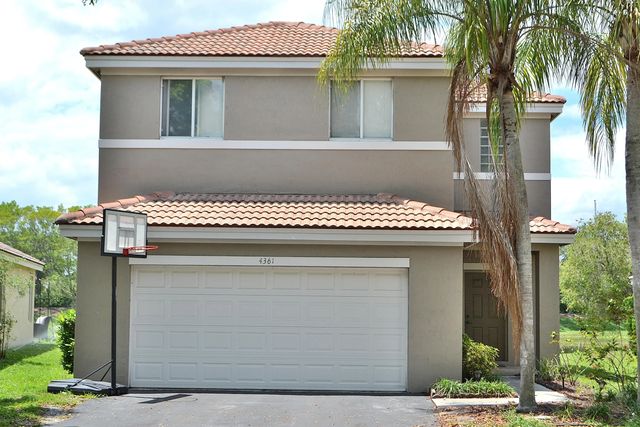 4361 Dogwood Circle, Weston