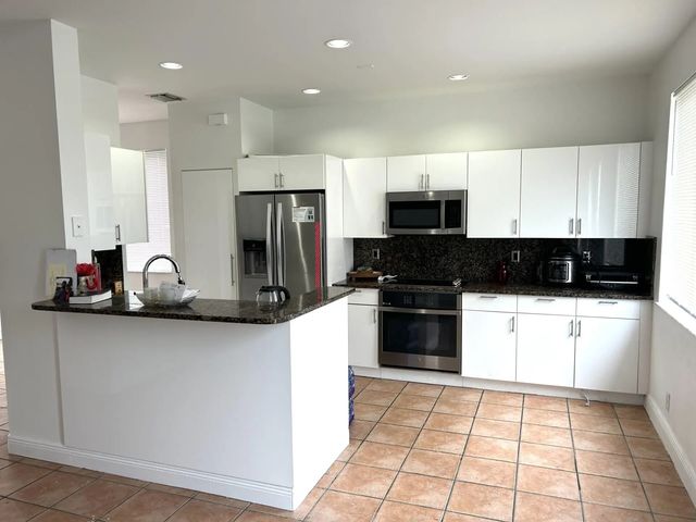 3 of 20 - 4361 Dogwood Circle, Weston, FL