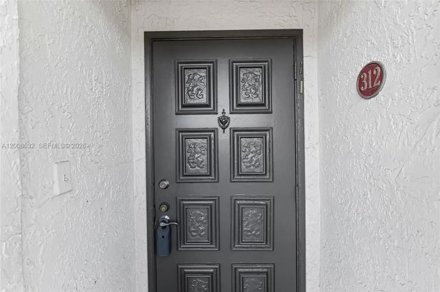 4 of 45 - 5900 Nw 44th Street #312, Lauderhill, FL