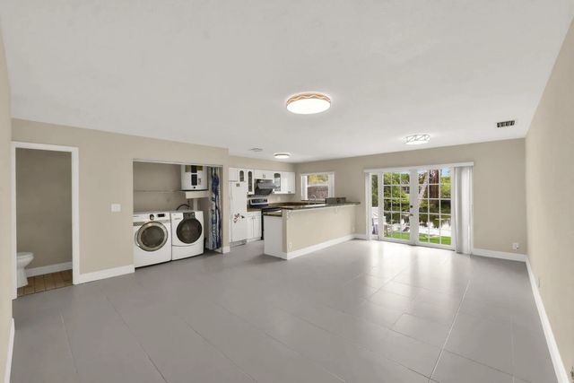 2 of 14 - 4295 Coral Springs Drive #3c, Coral Springs, FL