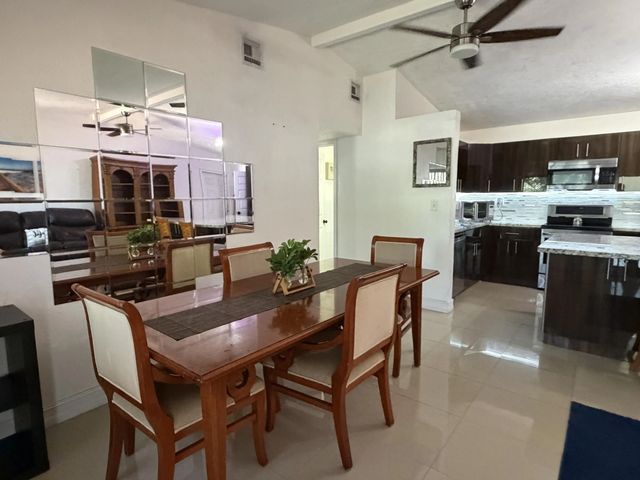 5 of 28 - 1117 Sw 22nd Avenue, Fort Lauderdale, FL
