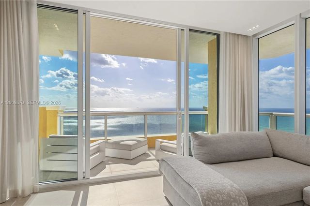 3 of 34 - 17875 Collins Avenue #3906, Sunny Isles Beach, FL
