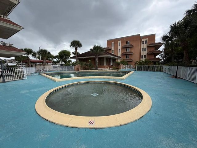 2 of 21 - 17650 Nw 68th Avenue #a2008, Hialeah, FL
