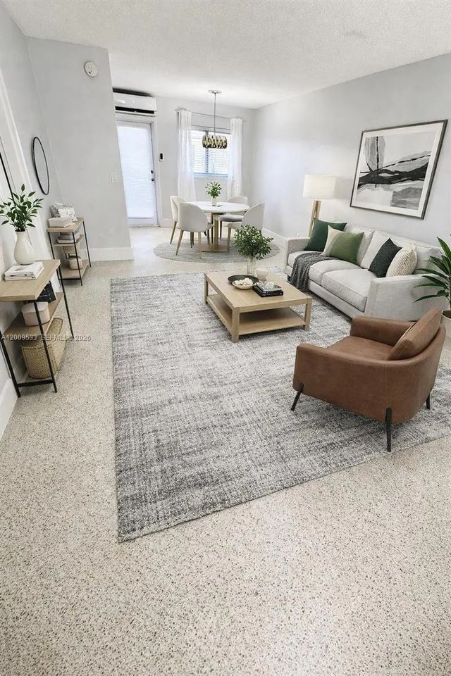 2 of 19 - 1601 Se 15 #1b, Fort Lauderdale, FL