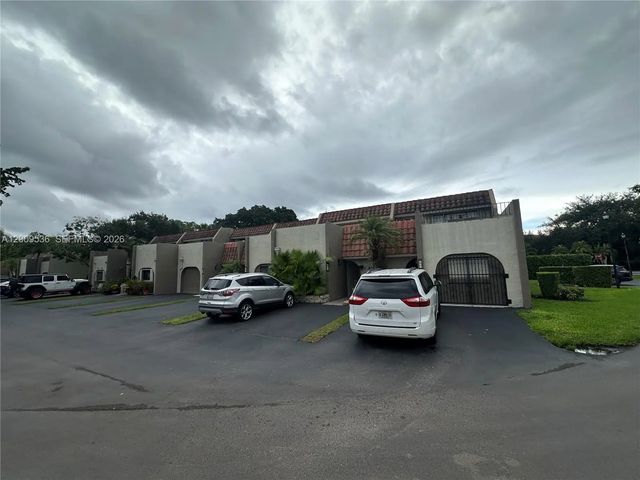 2 of 54 - 295 Jacaranda Drive #20, Plantation, FL