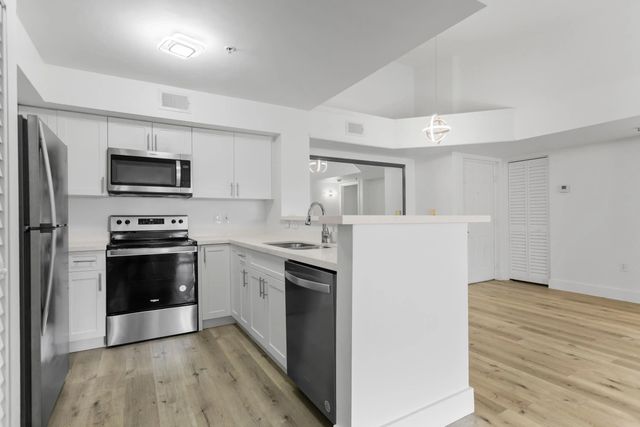 2113 Renaissance Boulevard #306, Miramar