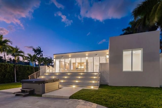 4 of 81 - 1090 Ne 84th Street, Miami, FL