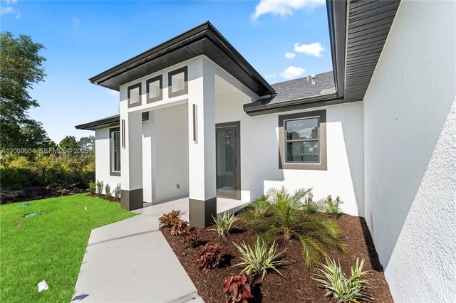 5 of 37 - 3701 Ida Avenue N, Lehigh Acres, FL