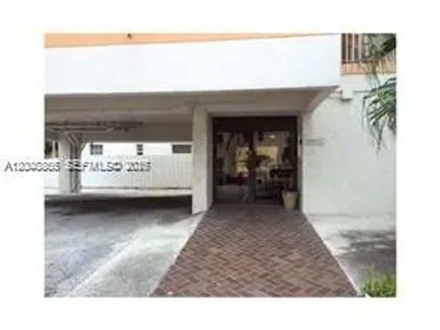 7740 Abbott Avenue #5b, Miami Beach