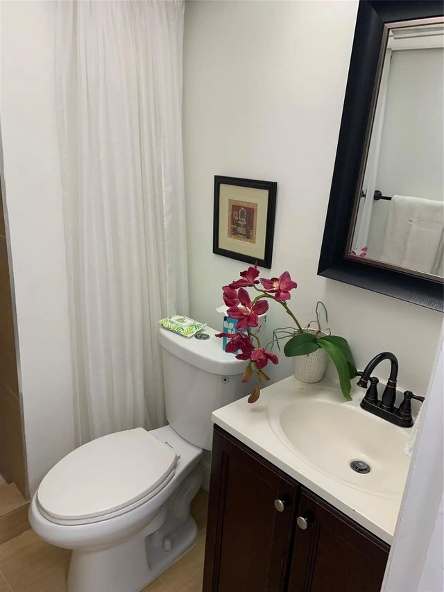 4 of 24 - 9273 Sw 8th Street #206, Boca Raton, FL