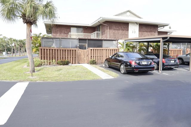 2 of 19 - 3302 Se Guinevere Lane #b, Port St. Lucie, FL