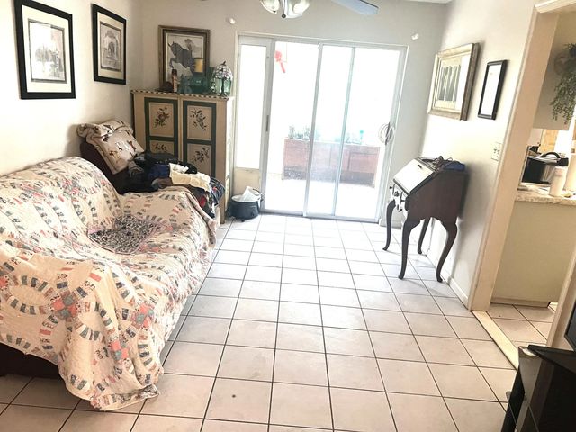 4 of 9 - 234 Sandpiper Avenue, Royal Palm Beach, FL