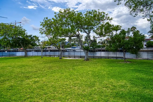 5 of 53 - 2000 Atlantic Shores Boulevard #apt 410, Hallandale Beach, FL