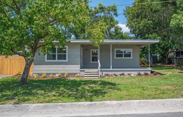 1065 N 10th Street, 
