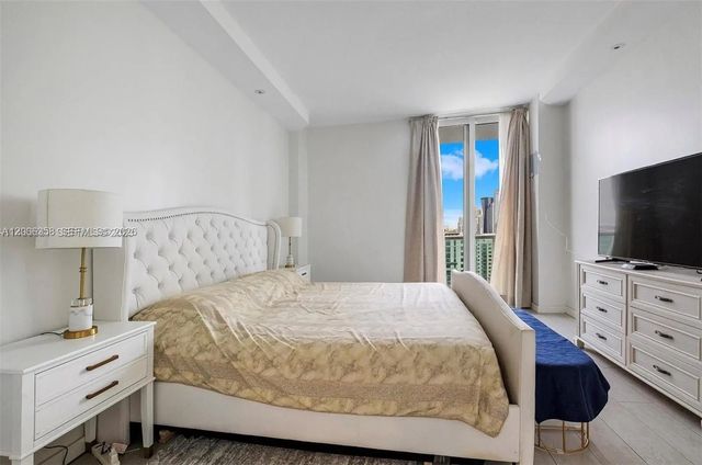 5 of 13 - 100 Bayview Drive #ph31, Sunny Isles Beach, FL