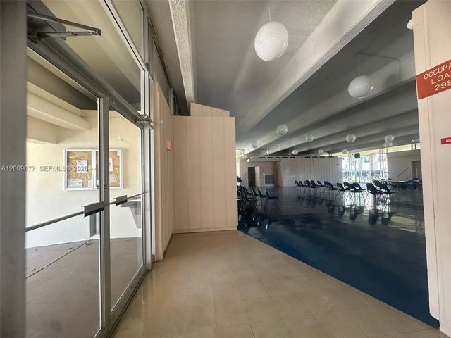 5 of 15 - 1530 Ne 191st Street #205, Miami, FL