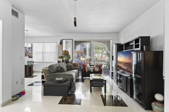 5 of 35 - 8912 W Flagler,  Street #111, Miami, FL