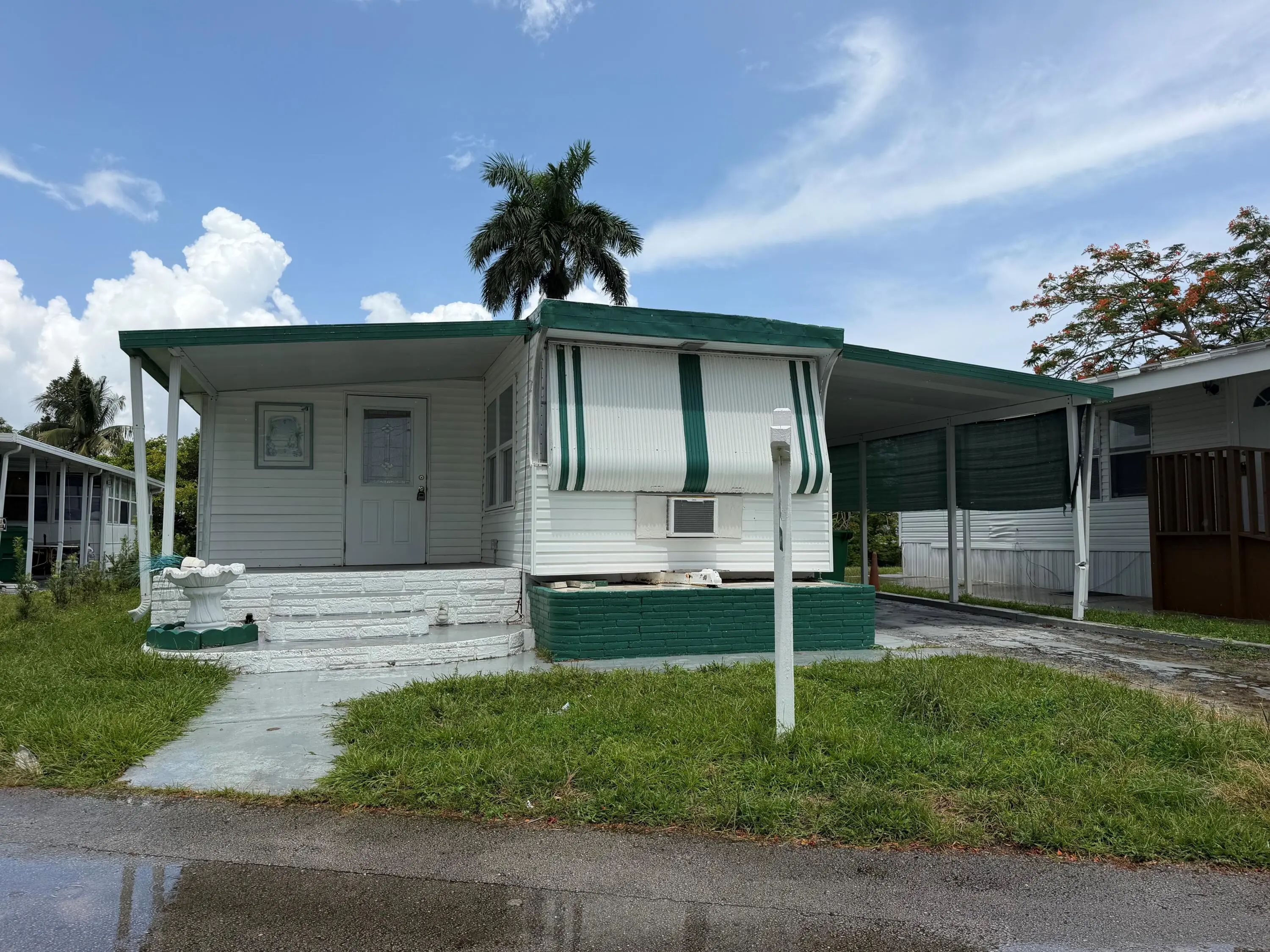 1670 Sw 85th Avenue, Davie