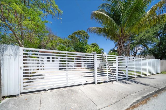 3 of 39 - 235 Nw 59th Street, Miami, FL