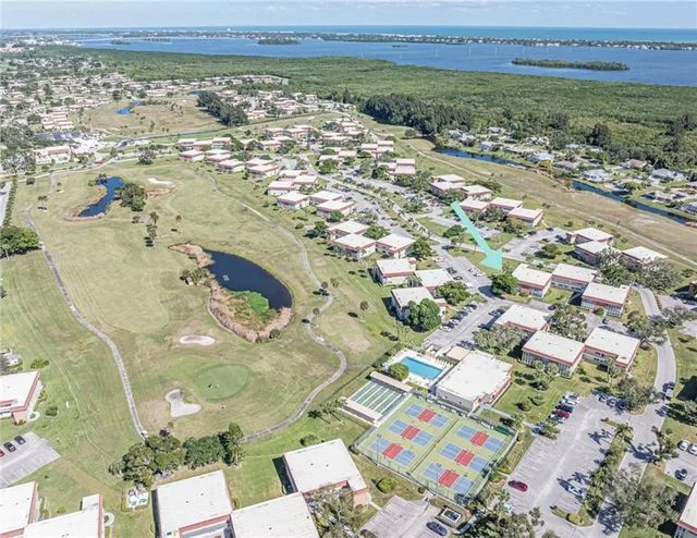 28 Pine Arbor Lane #101, Vero Beach