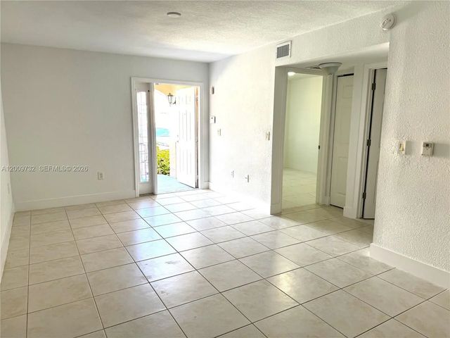 3 of 14 - 1260 Se 28th Court #104, Homestead, FL