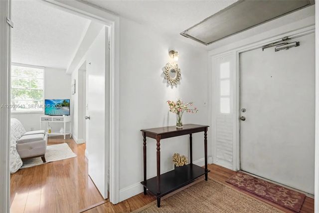 4 of 55 - 9340 Lagoon Place #110, Davie, FL
