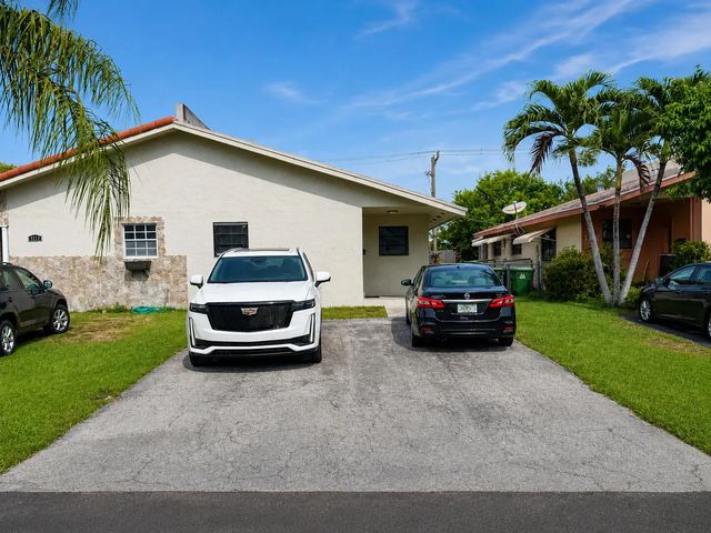 1115 Ne 1st Court #b, Hallandale Beach