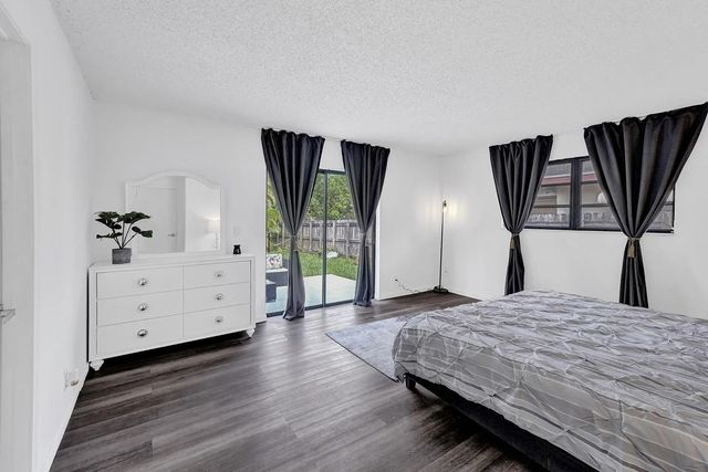 2 of 31 - 1115 Ne 1st Court #b, Hallandale Beach, FL